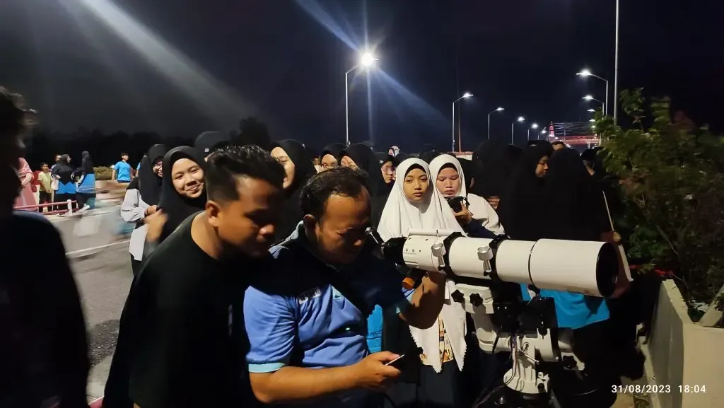 Piranti Observasi Astronomi